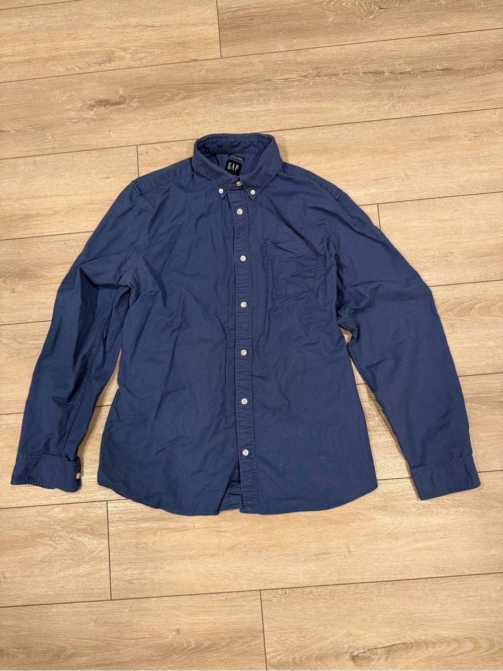 GAP Standard Fit Stretch Men’s Large Blue Button Down Shirt Long Sleeve Cotton
